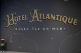 795730_hotel_atlantique-2023-hebergement_belle_ile-le_palais-typographie