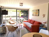 836002_2025_-_location_meublee_-_brossier_-_la_lande_aux_fees_-maison_-_bangor_-_salon