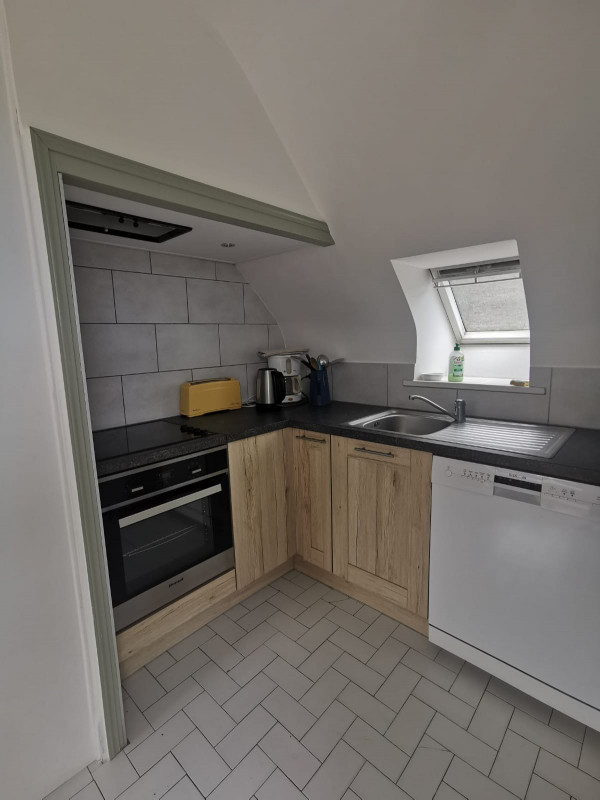727145_crouillebois-2022-hebergements_belle-ile-sauzon-meuble-cuisine_2