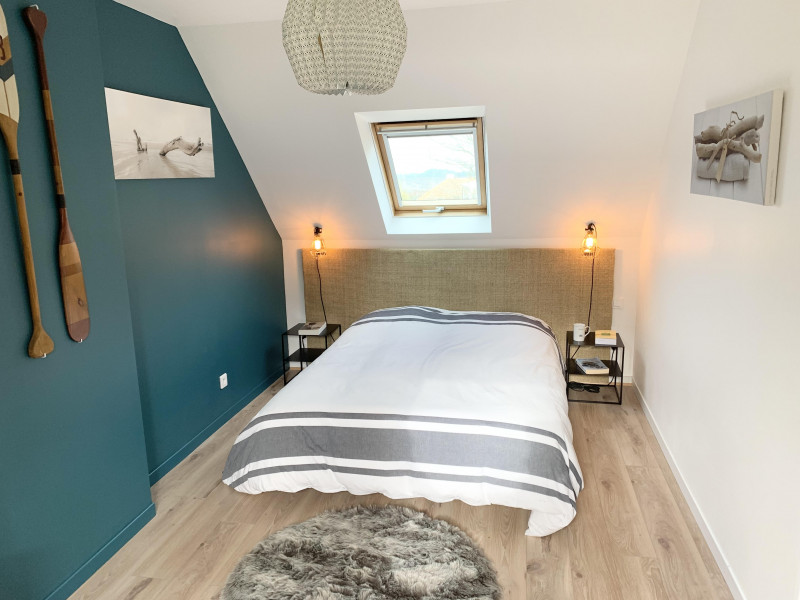 832950_2025-location_meublee-maison_-le_palais-vignon_-_chambre_1