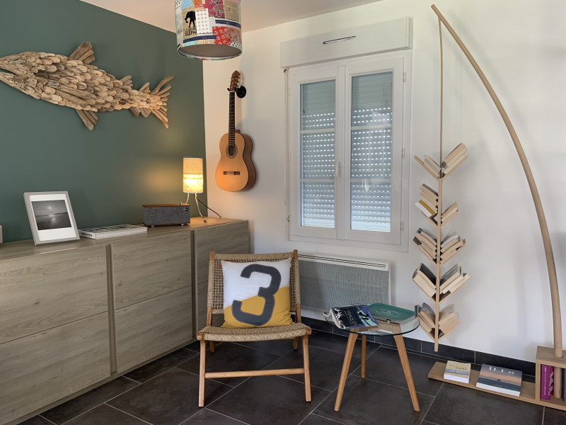 832960_2025-location_meublee-maison_-le_palais-vignon_-_salon_3