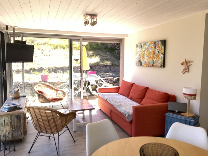 836002_2025_-_location_meublee_-_brossier_-_la_lande_aux_fees_-maison_-_bangor_-_salon