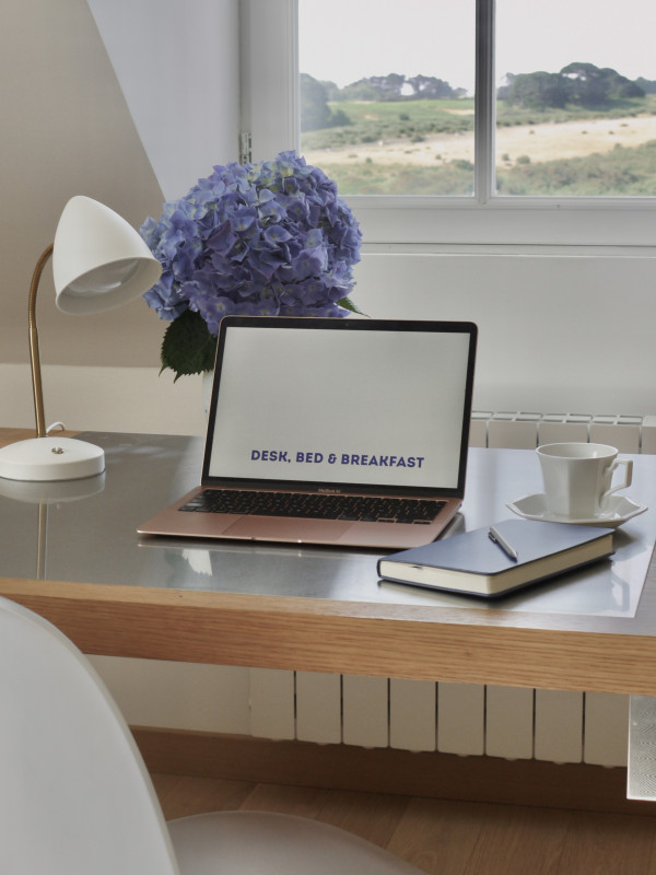 851537_desk_bed_ampbreakfast-ch_2