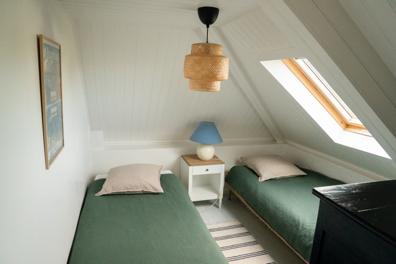 859555_2025-la_maison_de_pilote-olivry-location_meublee-locmaria_-chambre-4