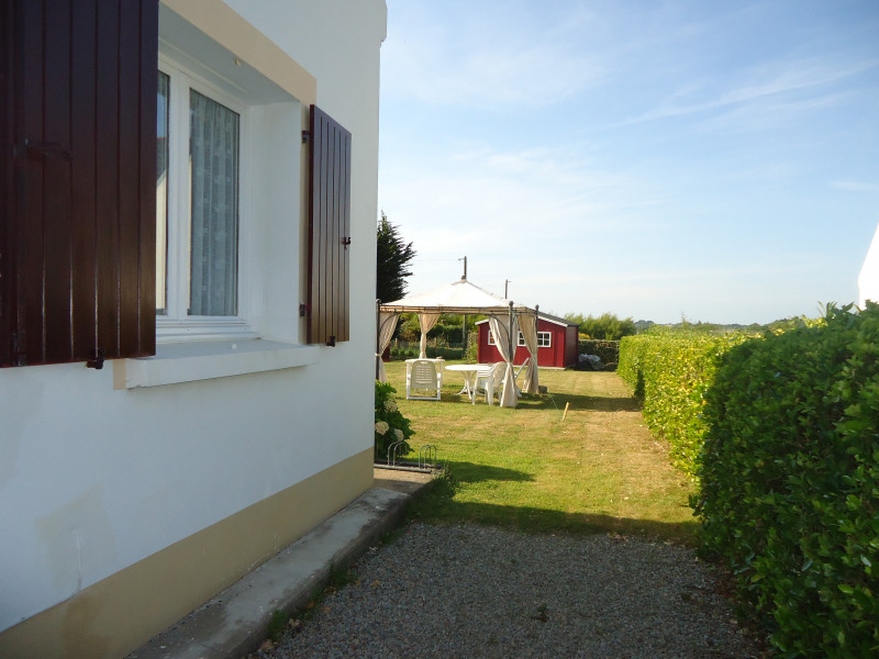 860993_valin-arlette-jardin_-tonnelle_-cabanon